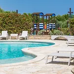 Villa Beautiful Omo With Pool In Pula