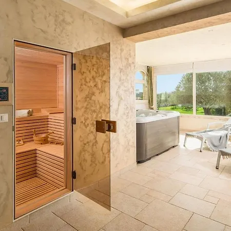 Beautiful Omo With Pool In Pula