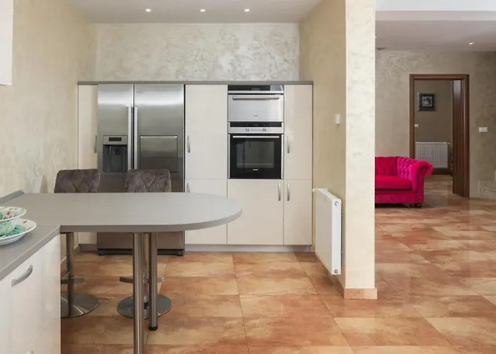 וילה Beautiful Omo With Pool In *